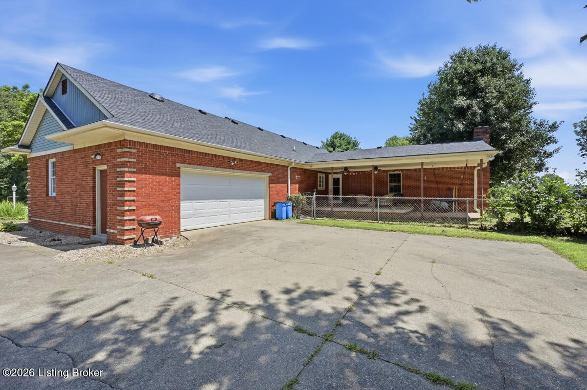 1103 Foxfire Road Bardstown, KY 40004 - Photo 5 of 27 1103 foxfire rd - 083