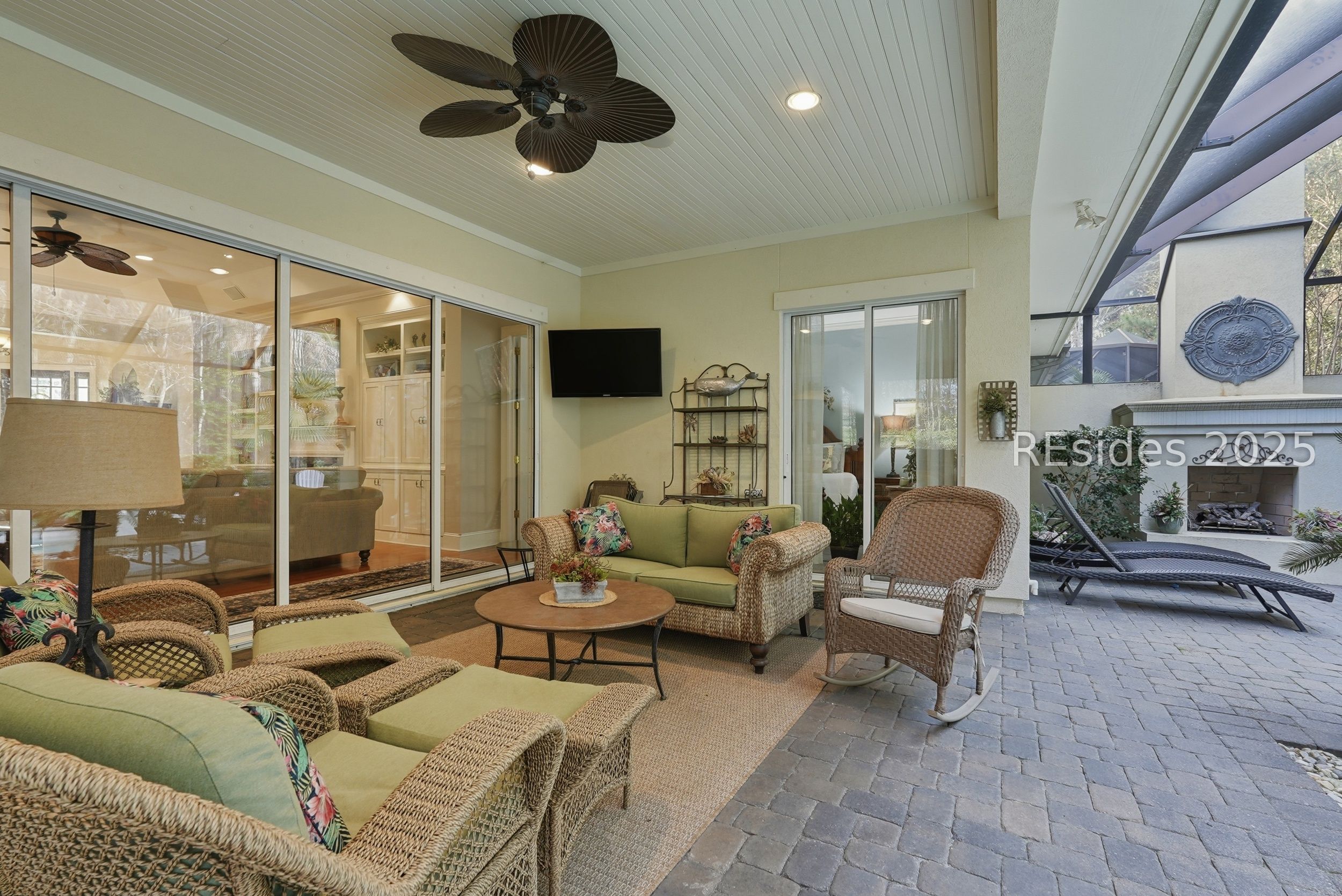 10 Hasty Point Place Bluffton, SC 29909 - Photo 32 of 53 Screened Lanai Sitting Area