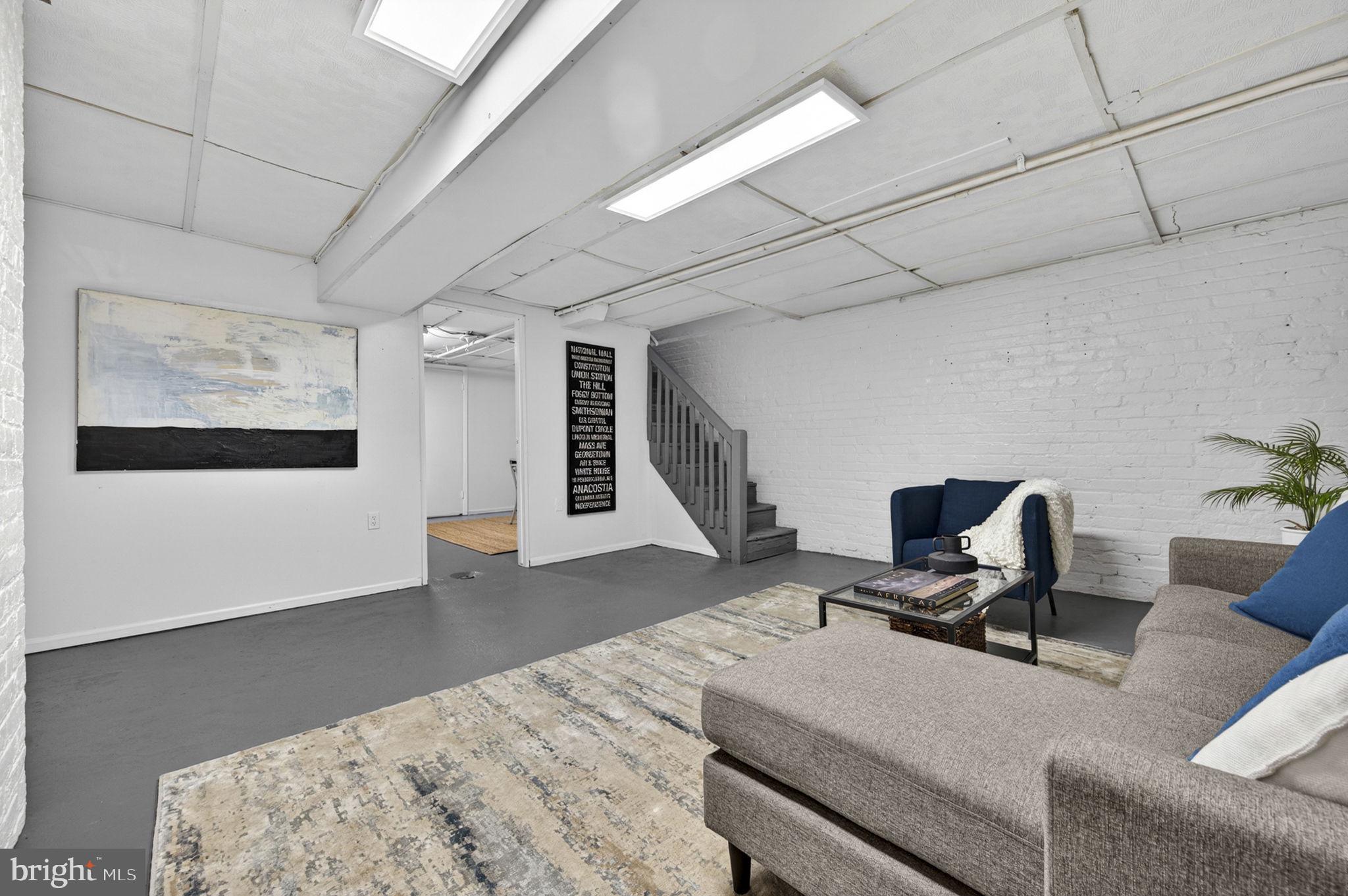 323 13th Street Southeast Washington, DC 20003 - Photo 39 of 46