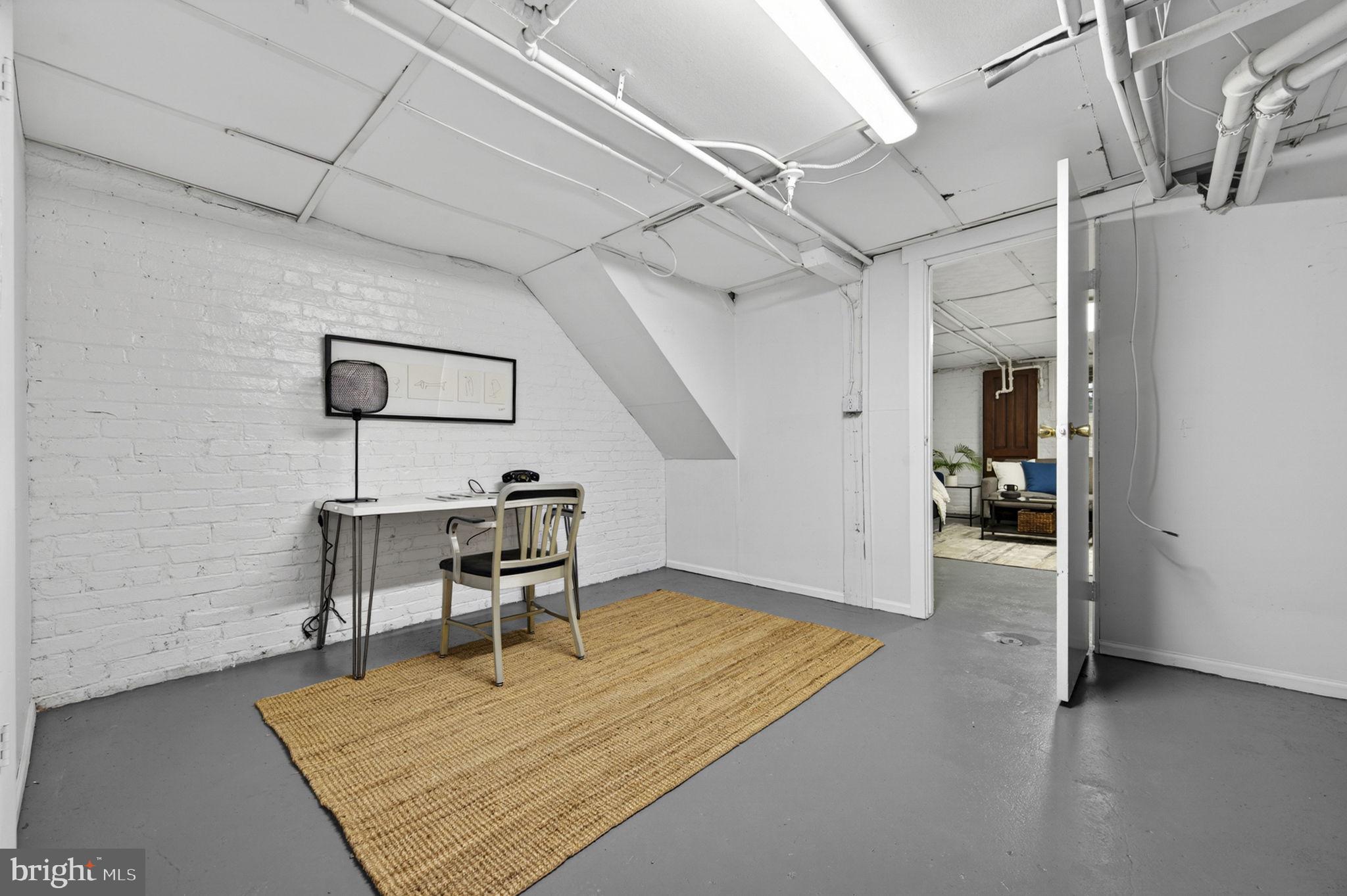 323 13th Street Southeast Washington, DC 20003 - Photo 41 of 46