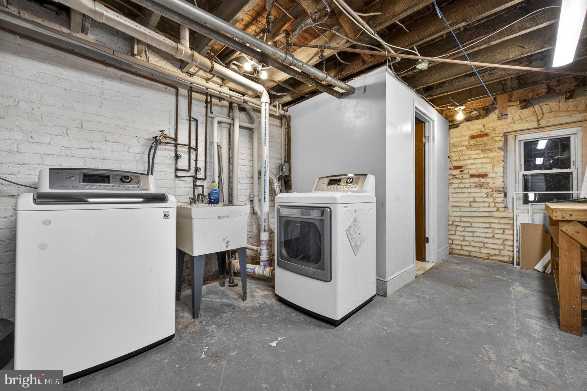 323 13th Street Southeast Washington, DC 20003 - Photo 42 of 46