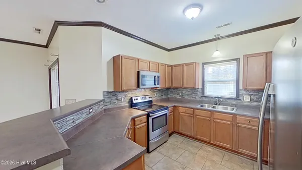 $1,575 | 312 Cedar Island Trail, Holly Ridge, NC 28445