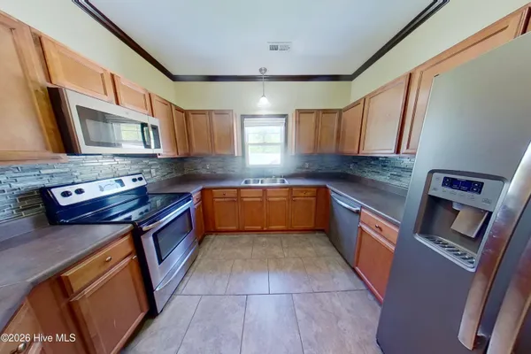 $1,600 | 312 Cedar Island Trail, Holly Ridge, NC 28445