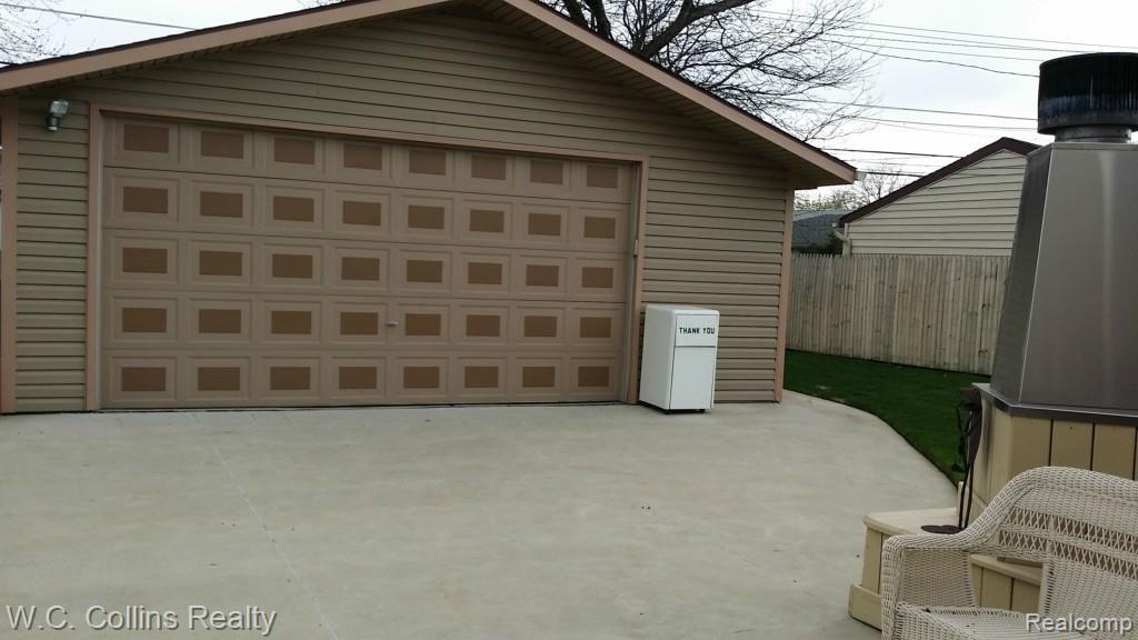 18164 Rainbow Road Fraser, MI 48026 - Photo 14 of 14 20150421_171709.jpg