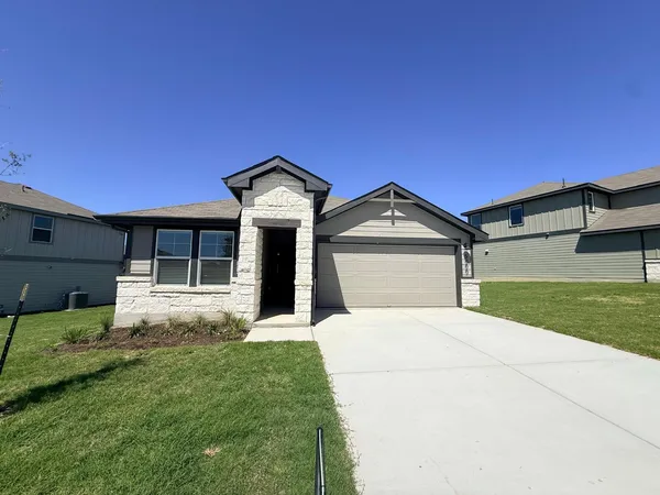 $2,250 | 5000 Stockton Lane, Del Valle, TX 78617