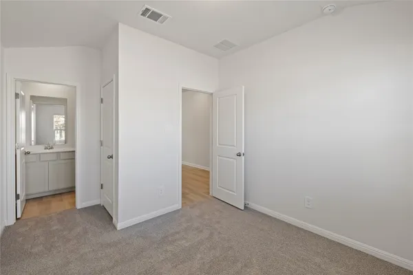 $2,250 | 5000 Stockton Lane, Del Valle, TX 78617