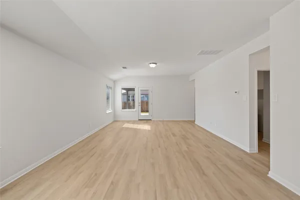 $2,250 | 5000 Stockton Lane, Del Valle, TX 78617