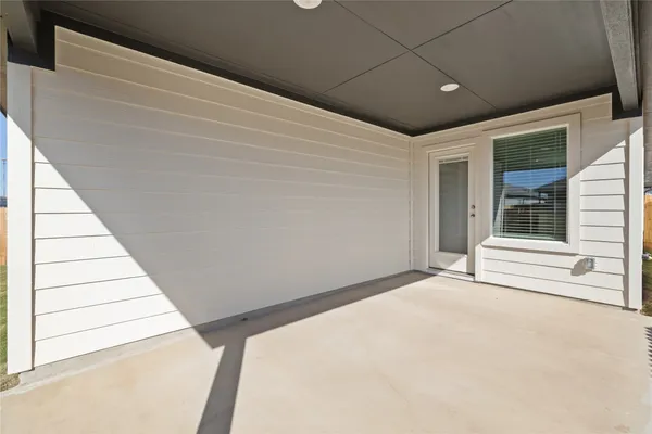 $2,250 | 5000 Stockton Lane, Del Valle, TX 78617