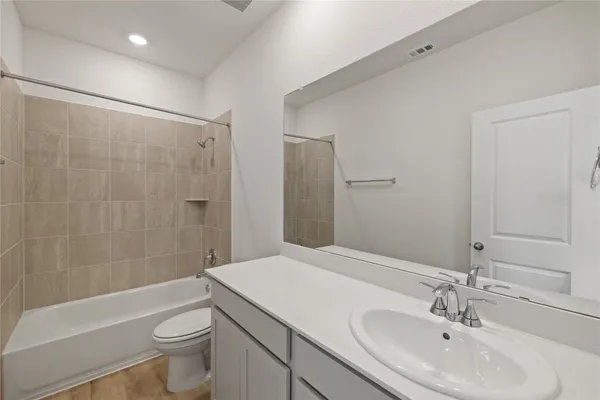 $2,250 | 5000 Stockton Lane, Del Valle, TX 78617