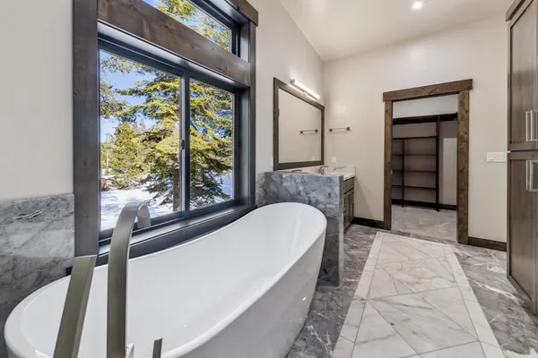 $1,750,000 | 14820 Davos Drive, Truckee, CA 96161