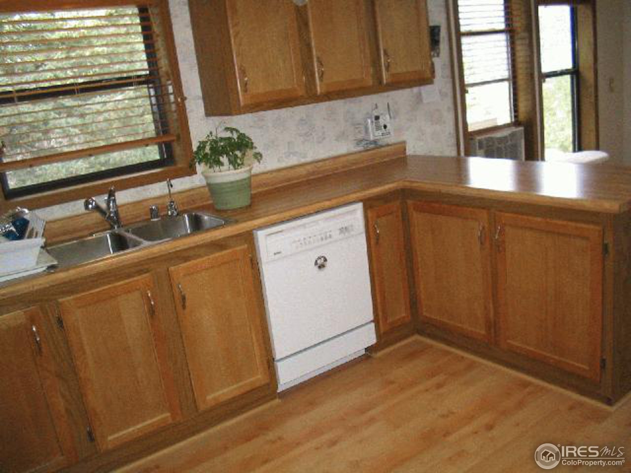 25 Moose Road Lyons, CO 80540 - Photo 8 of 12 Gallery Image 8