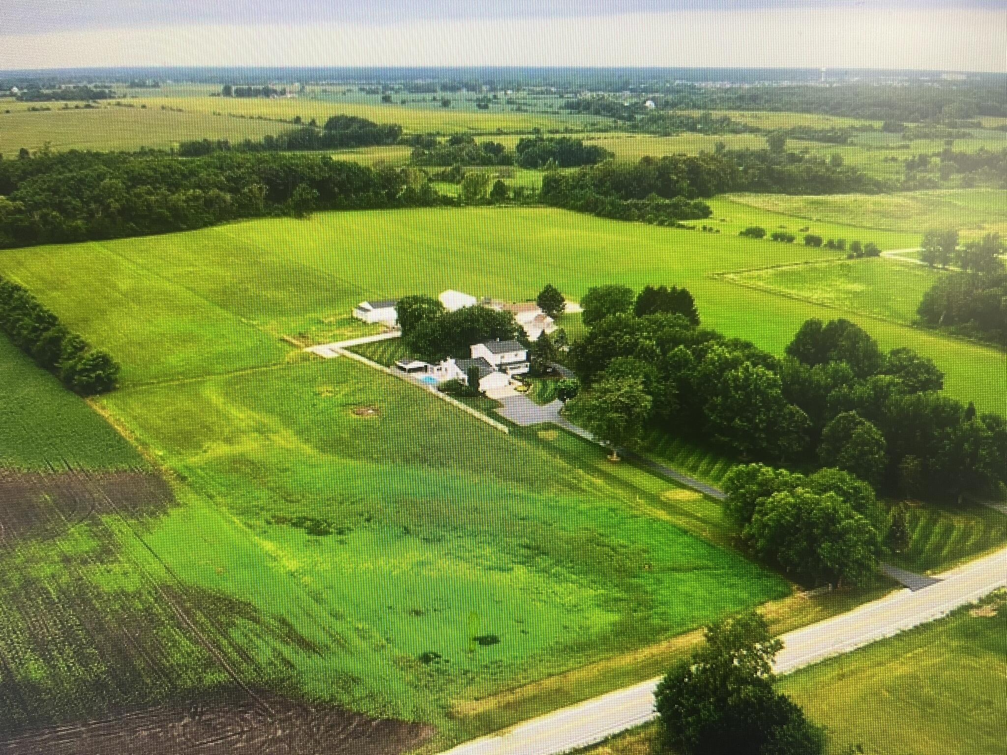 14296 Delaware Street Crown Point, IN 46307 - Photo 69 of 69 2048x1536