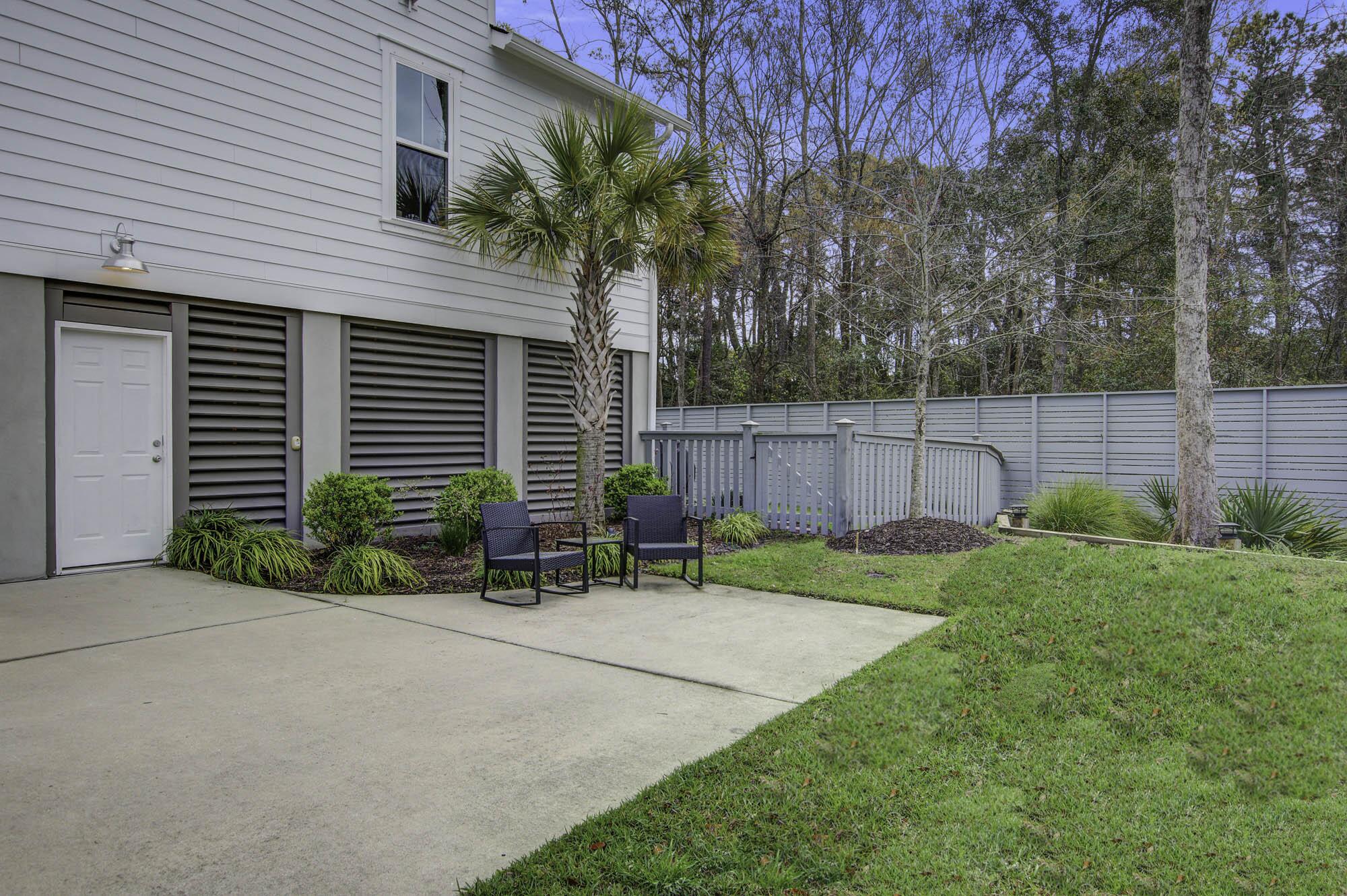 2913 Tranquility Road Mount Pleasant, SC 29466 - Photo 29 of 30 Side Yard