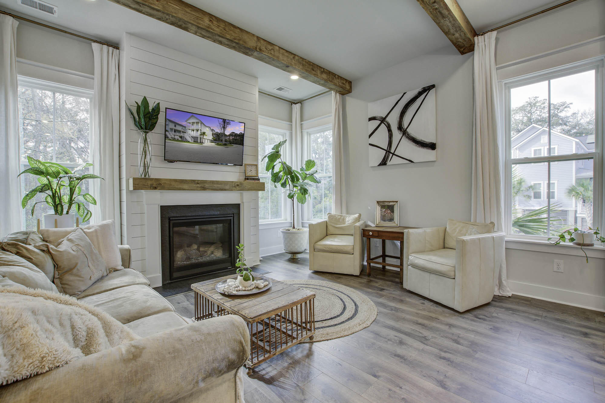 2913 Tranquility Road Mount Pleasant, SC 29466 - Photo 9 of 30 Living Room