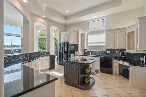 $1,100,000 | 18706 Grand Harbor Point, Montgomery, TX 77356