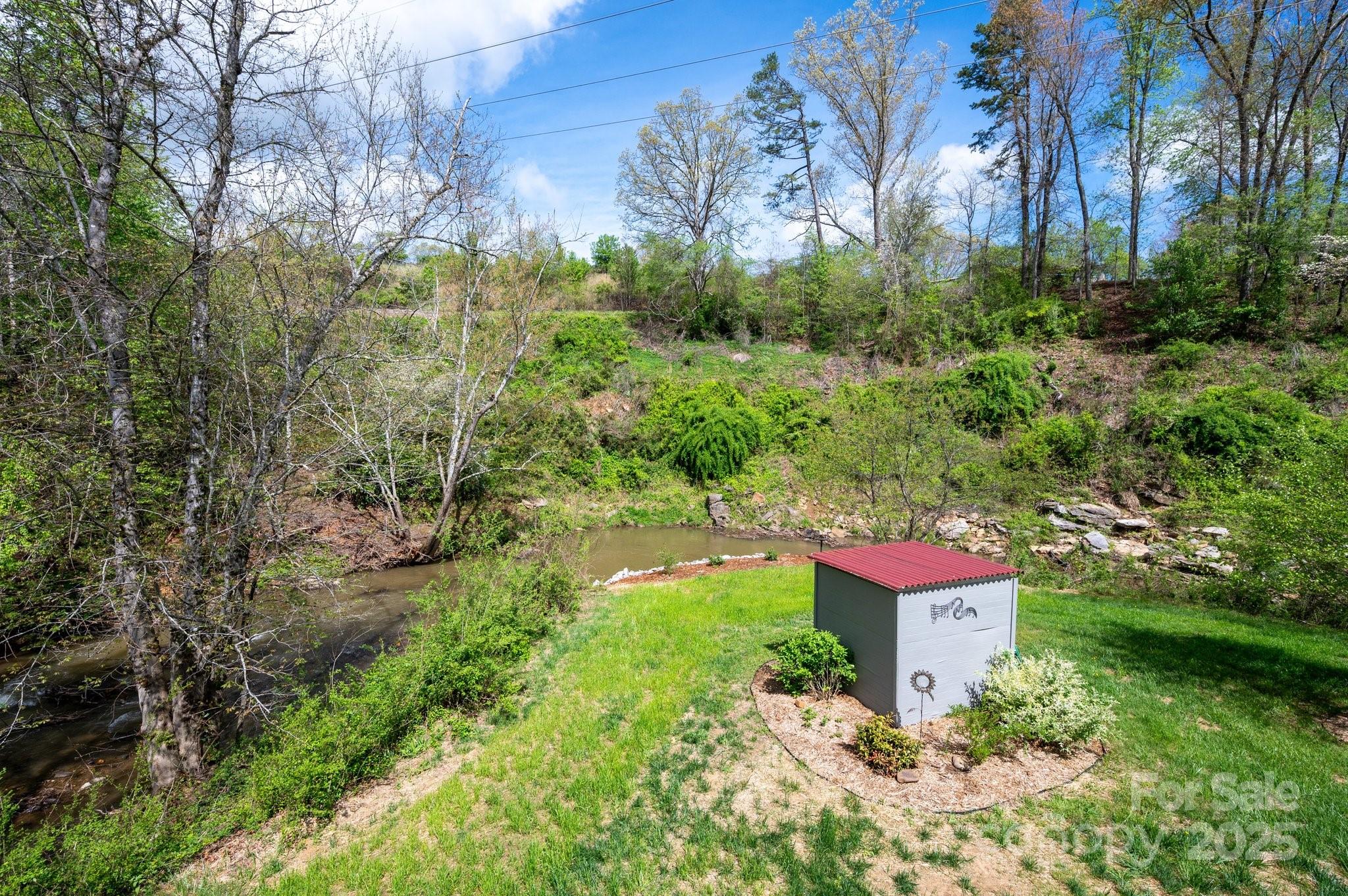 85 Laurel Cove Road Candler, NC 28715 - Photo 26 of 48 Gallery Image 26