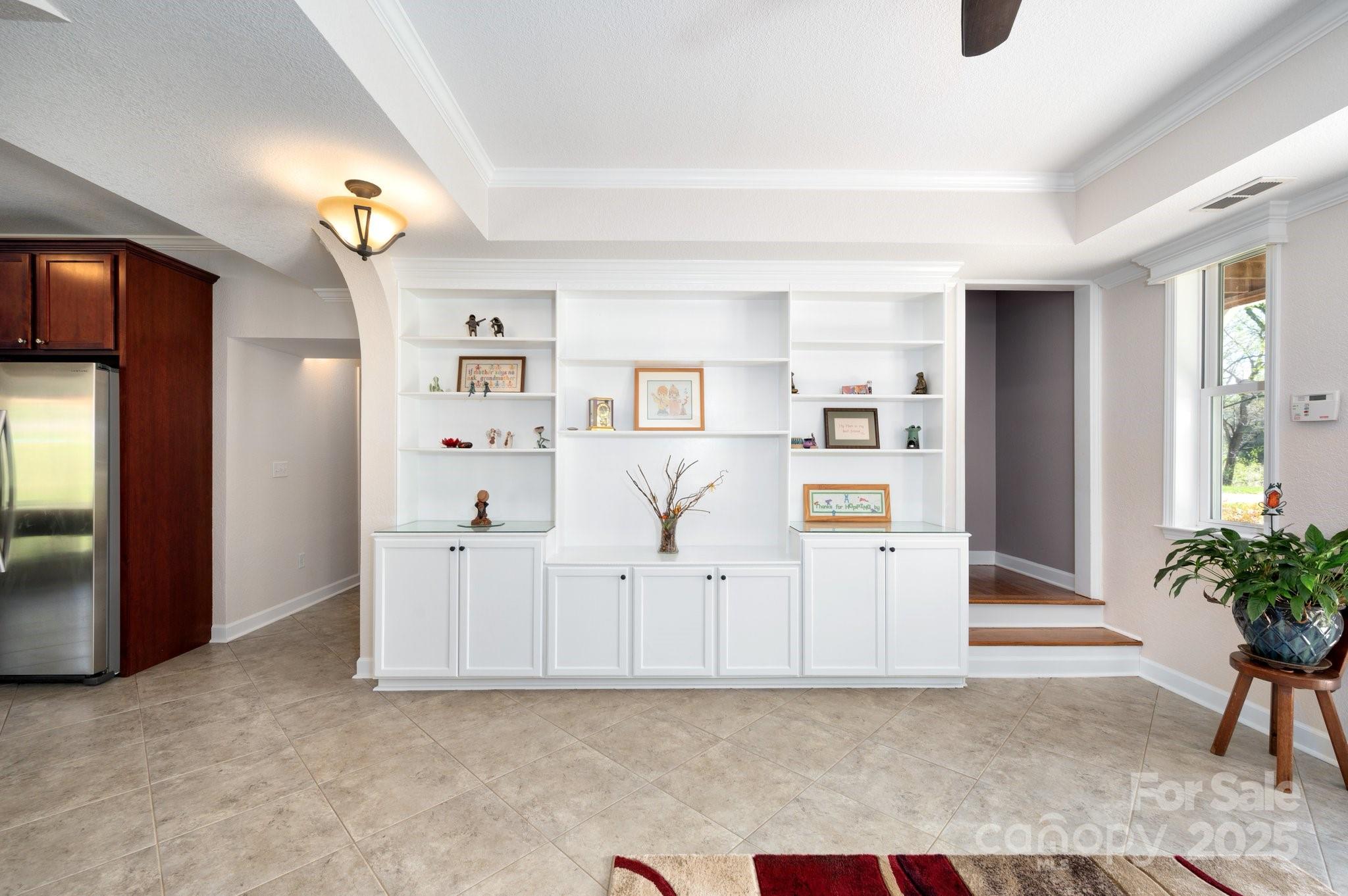 85 Laurel Cove Road Candler, NC 28715 - Photo 7 of 48 Gallery Image 7