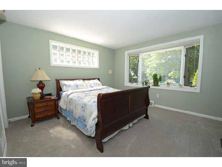 325 Valley View Road Springfield, PA 19064 - Photo 13 of 25