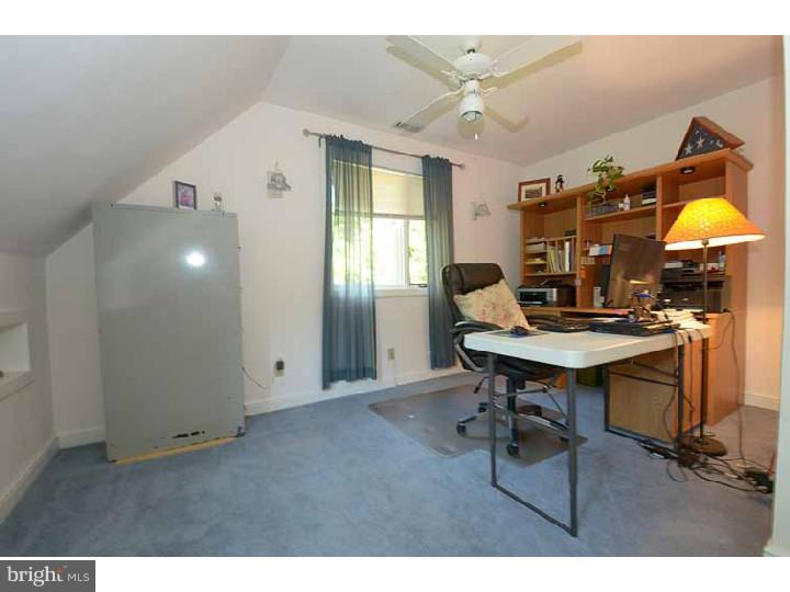 325 Valley View Road Springfield, PA 19064 - Photo 18 of 25