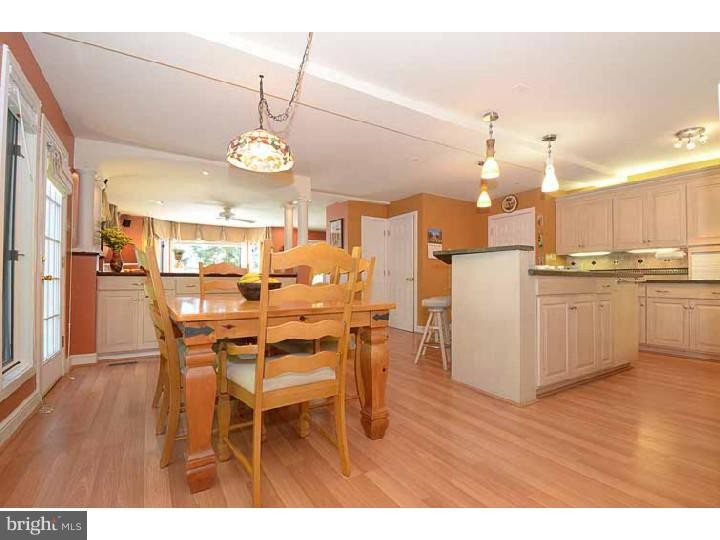 325 Valley View Road Springfield, PA 19064 - Photo 4 of 25 Dining Room