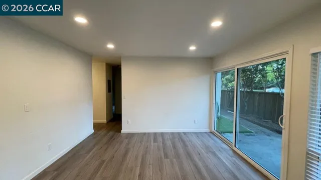 $2,575 | Scottsdale, Walnut Creek, CA 94598