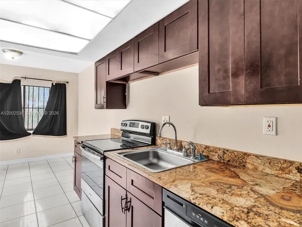 $2,000 | 5710 Northwest 21st Street, Unit 36B, Lauderhill, FL 33313