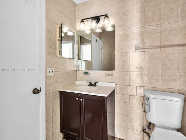 $2,000 | 5710 Northwest 21st Street, Unit 36B, Lauderhill, FL 33313