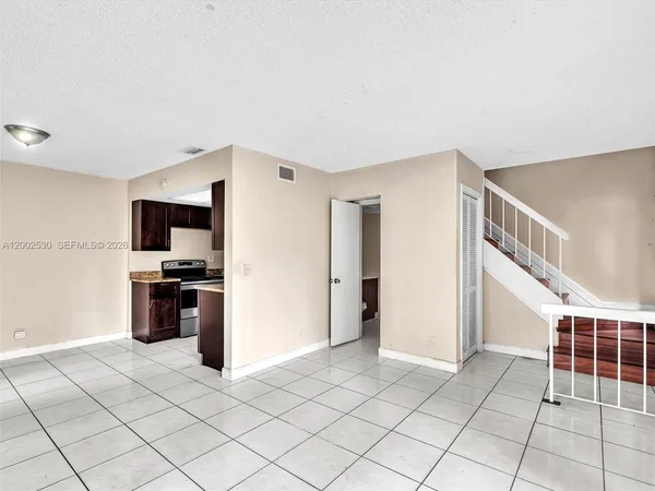$2,000 | 5710 Northwest 21st Street, Unit 36B, Lauderhill, FL 33313