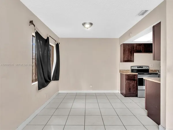 $2,000 | 5710 Northwest 21st Street, Unit 36B, Lauderhill, FL 33313