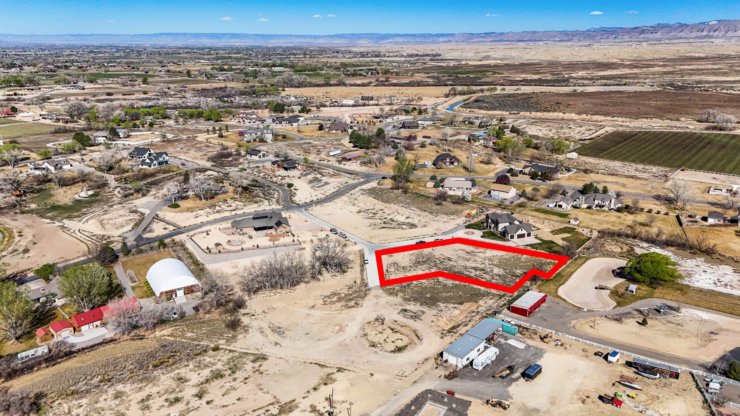 916 25 3/4 Road Grand Junction, CO 81505 - Photo 2 of 9