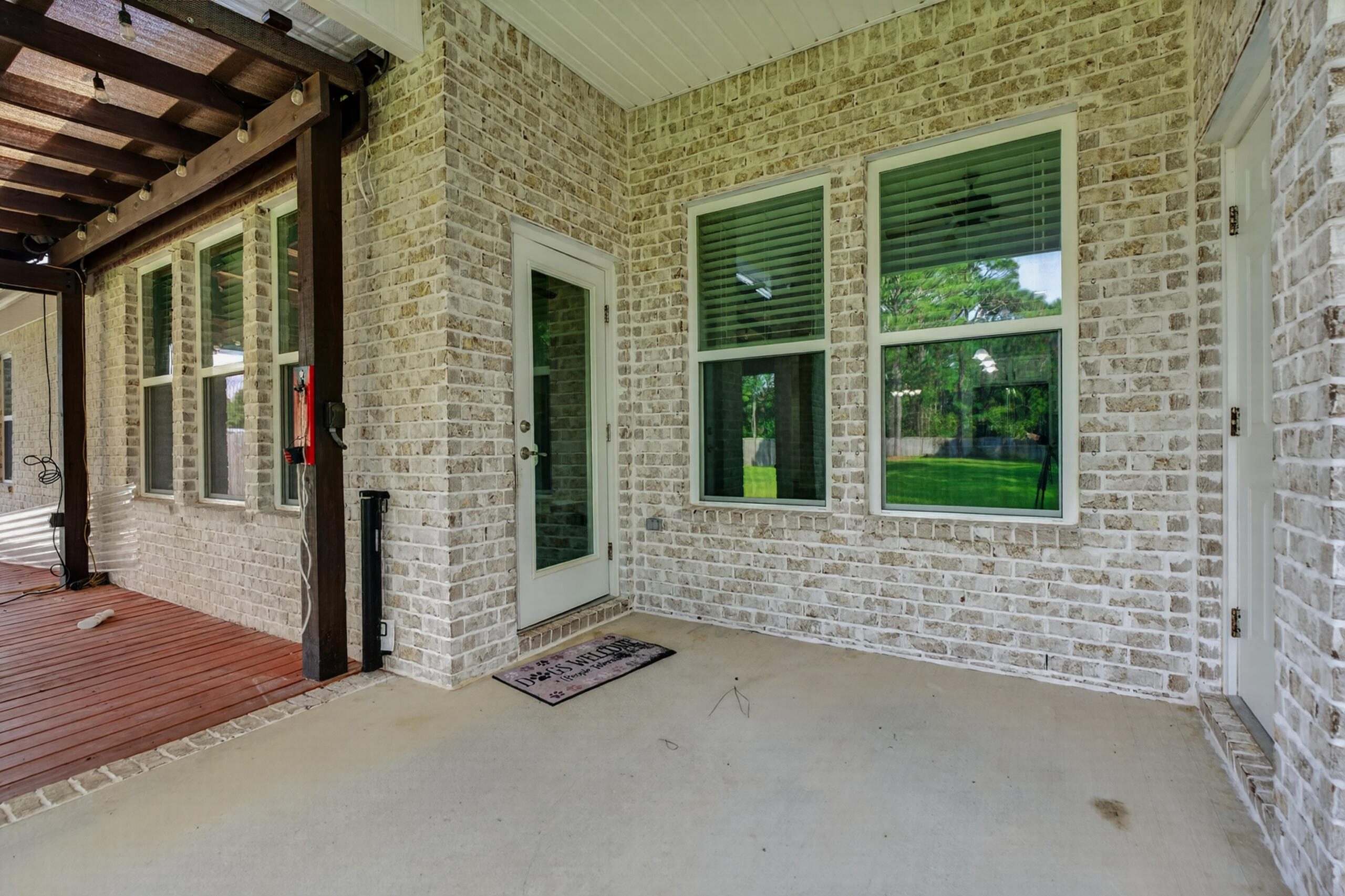 9150 Ridge Road Navarre, FL 32566 - Photo 49 of 66 Back patio