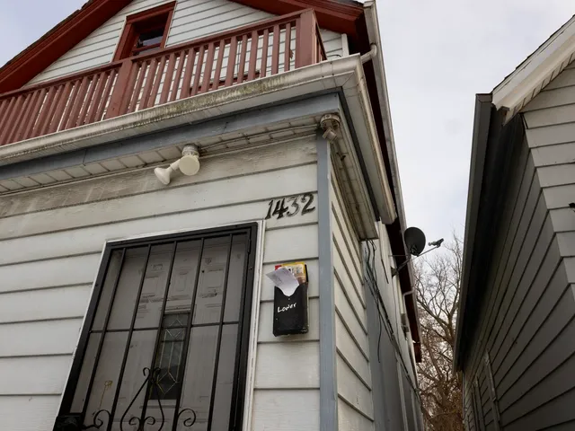 $82,500 | 1432 South Comstock Avenue, Milwaukee, WI 53204