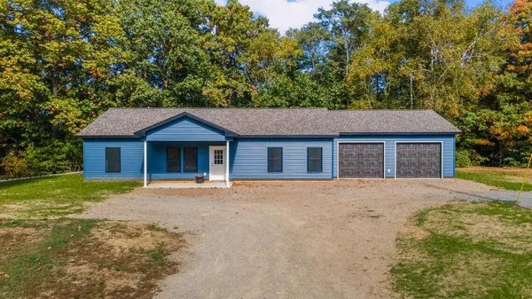 $384,900 | 410 Peltoma Avenue, Pittsfield, ME 04967