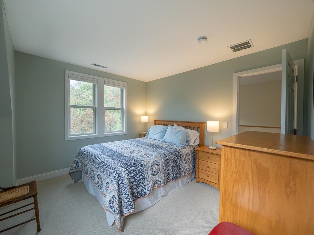 159 Catamount Road, Unit 11A Hartford, VT 05059 - Photo 17 of 37 Gallery Image 17