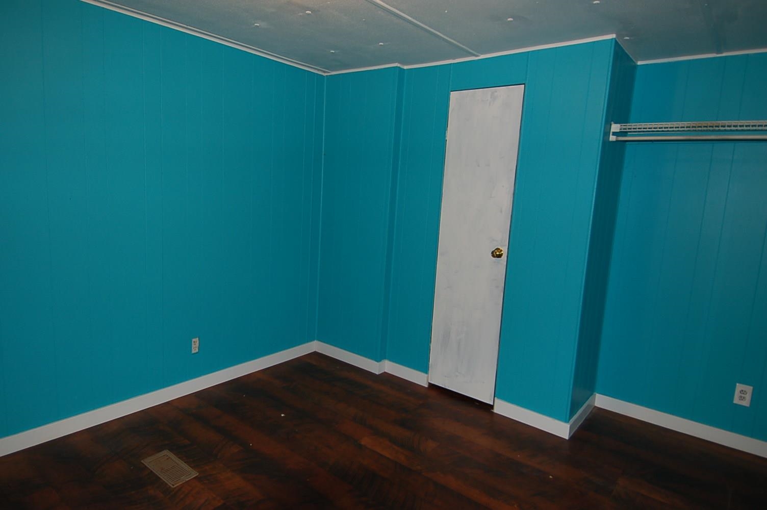 1223 Riverside Street Cadillac, MI 49601 - Photo 8 of 15