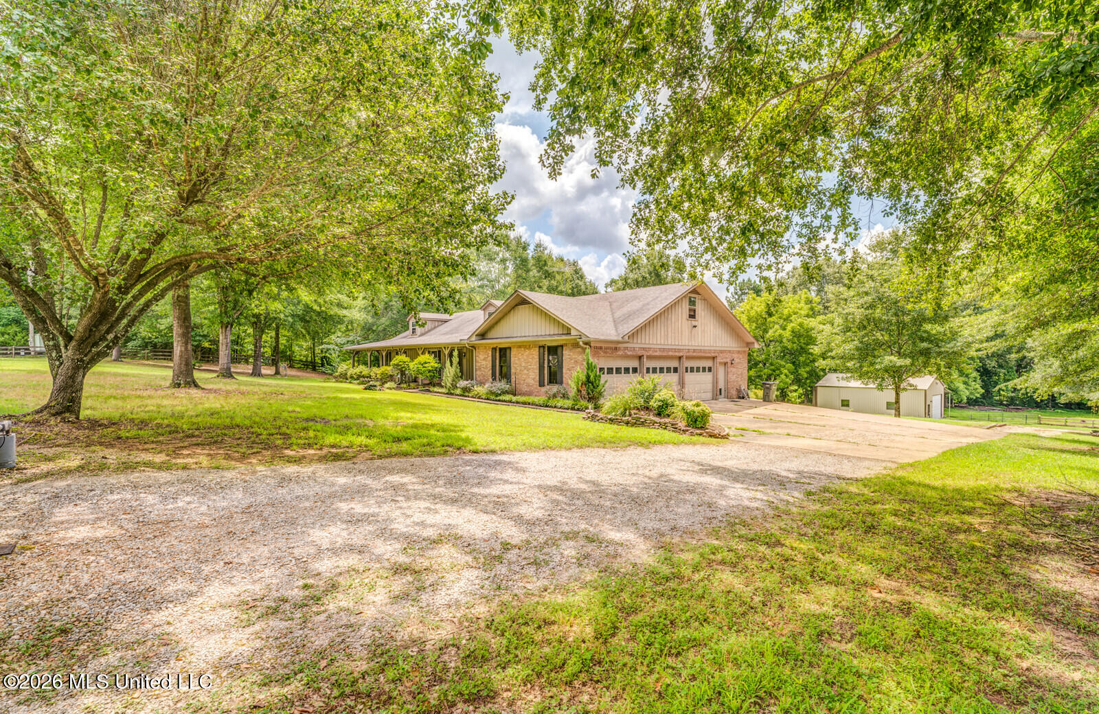 471 Farley Road Byhalia, MS 38611 - Photo 6 of 42 04_DSC03693_4_5_6_7_mls