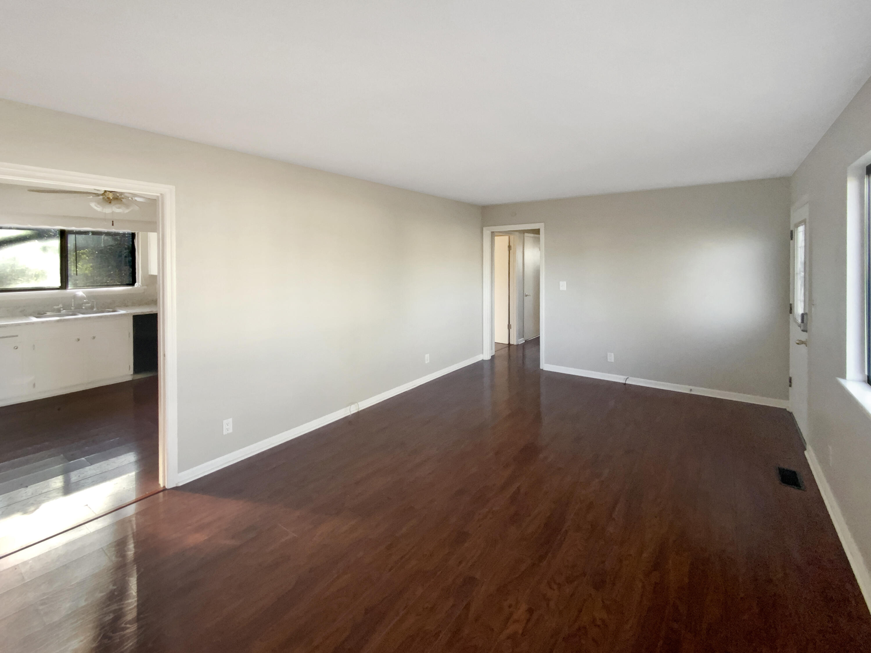 1307 Springview Drive Chattanooga, TN 37421 - Photo 11 of 25 photo_10