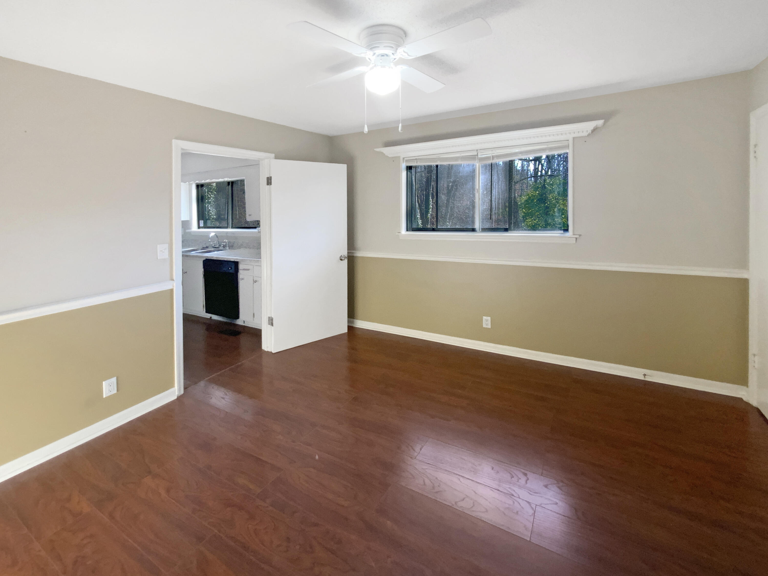 1307 Springview Drive Chattanooga, TN 37421 - Photo 14 of 25 photo_13