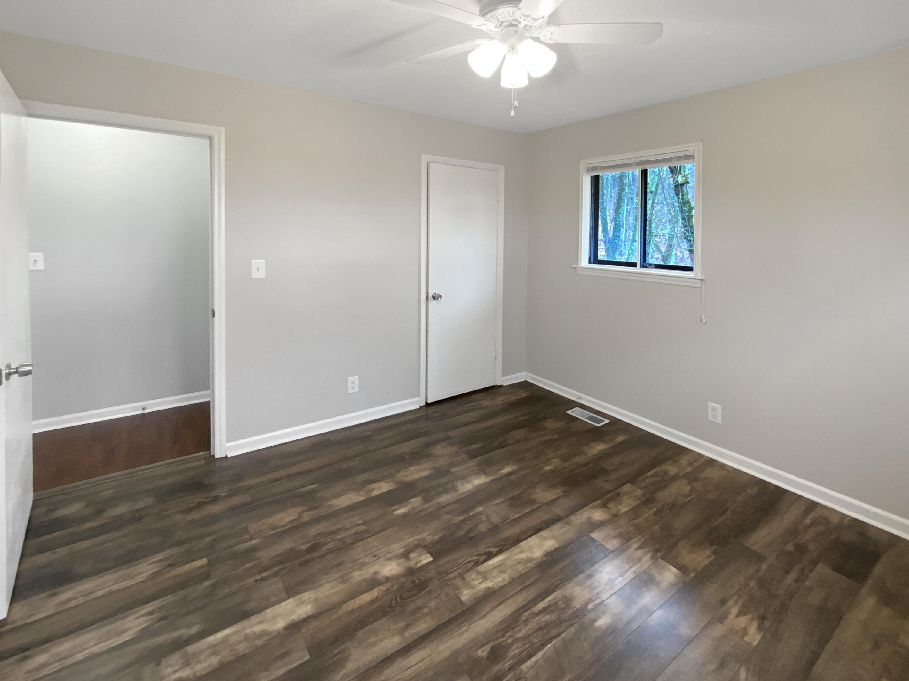 1307 Springview Drive Chattanooga, TN 37421 - Photo 9 of 25 photo_08