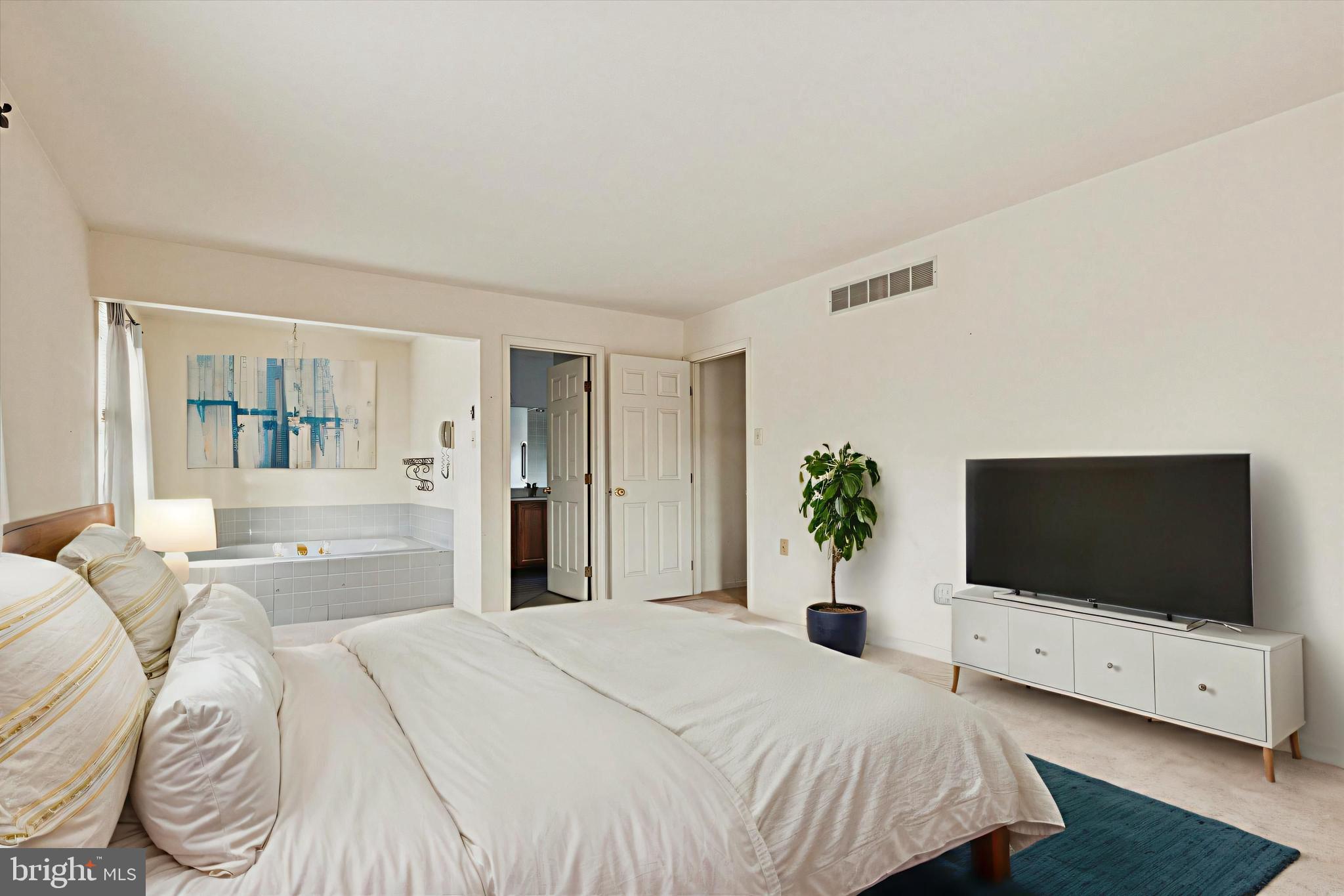 257 Mingo Road Royersford, PA 19468 - Photo 8 of 31 a bedroom with a flat screen television and a bed