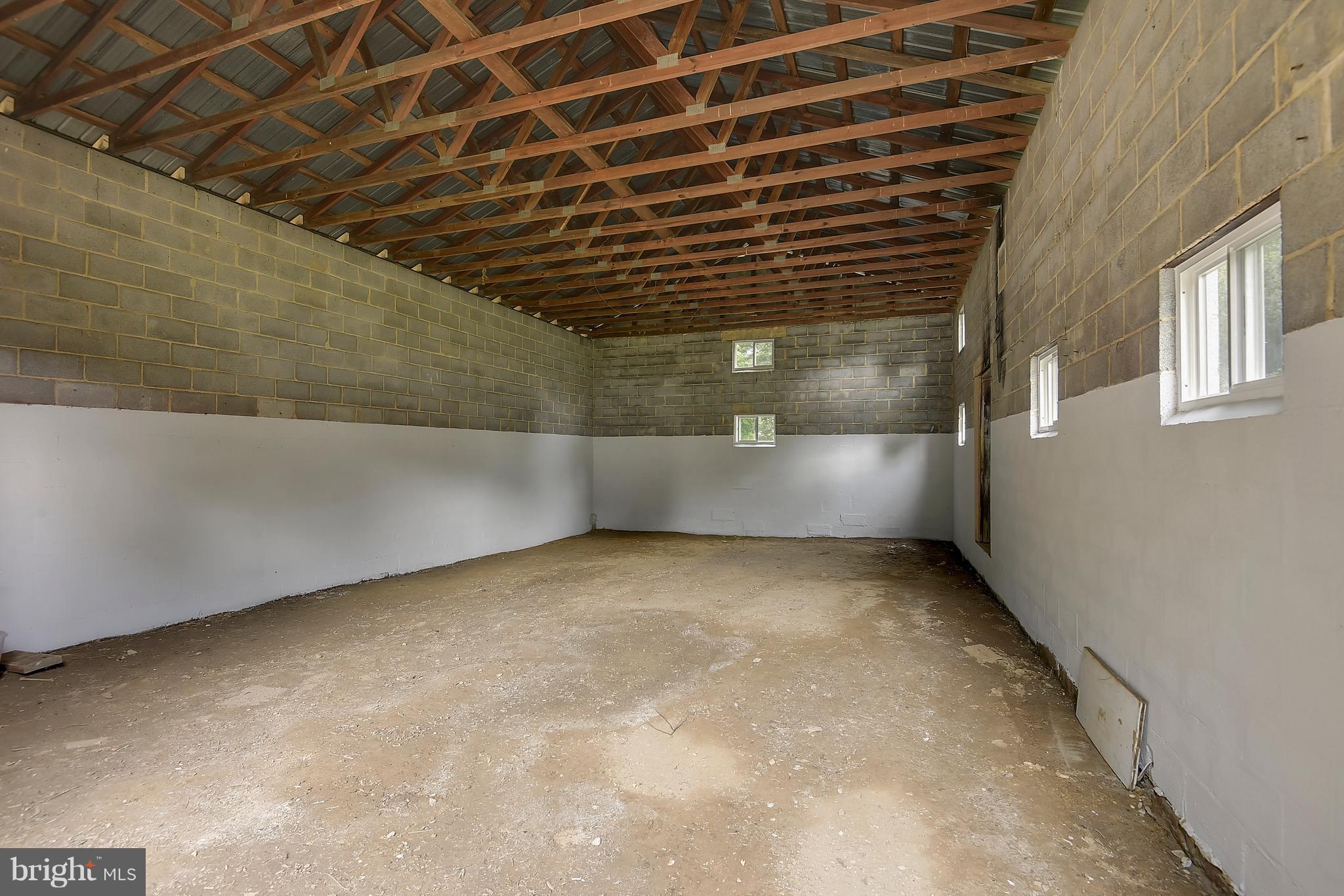 8615 Emory Grove Road Gaithersburg, MD 20877 - Photo 19 of 27 Art Studio? Car Enthusiast? Music Studio?