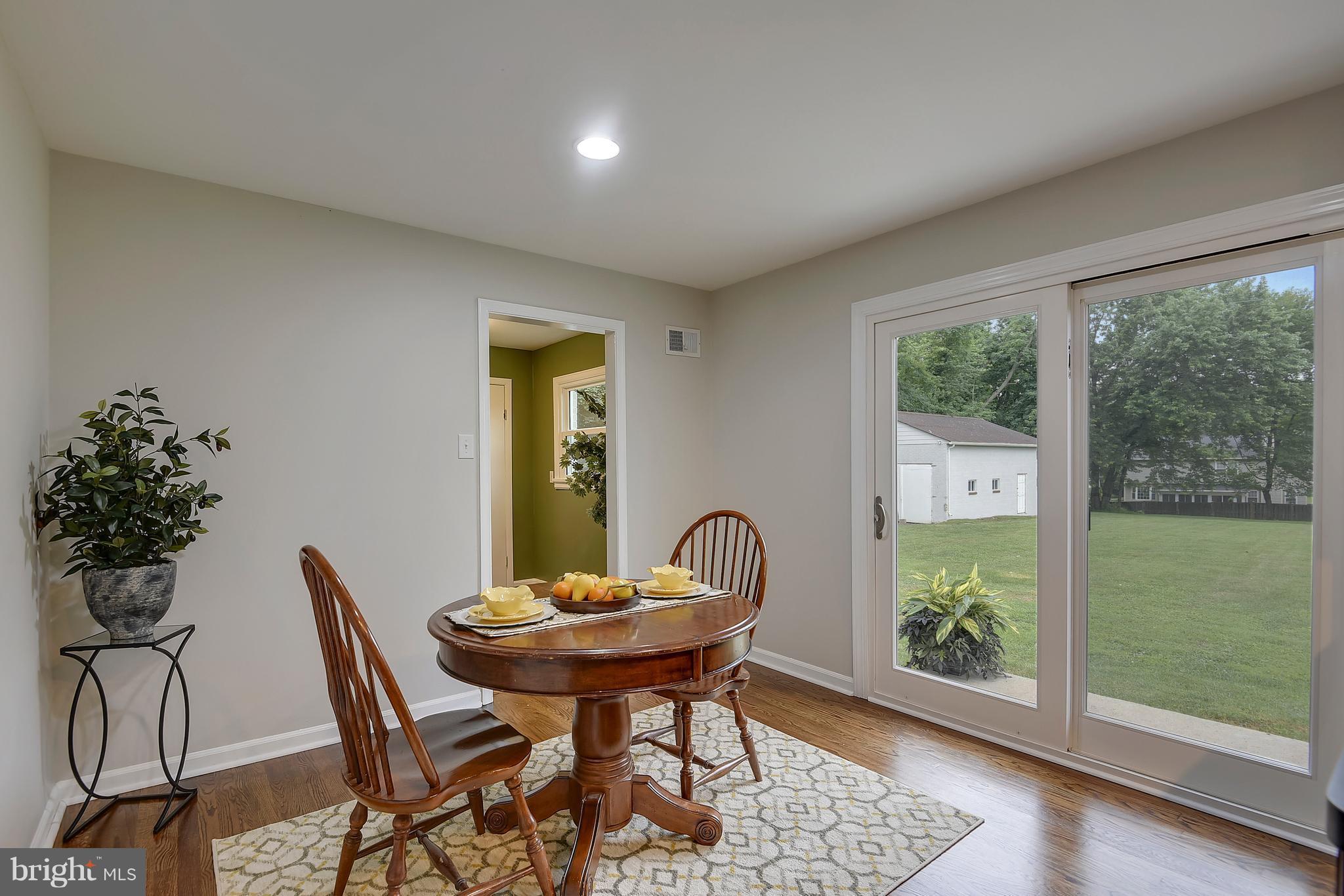 8615 Emory Grove Road Gaithersburg, MD 20877 - Photo 8 of 27 Breakfast Room with Sliders to Yard