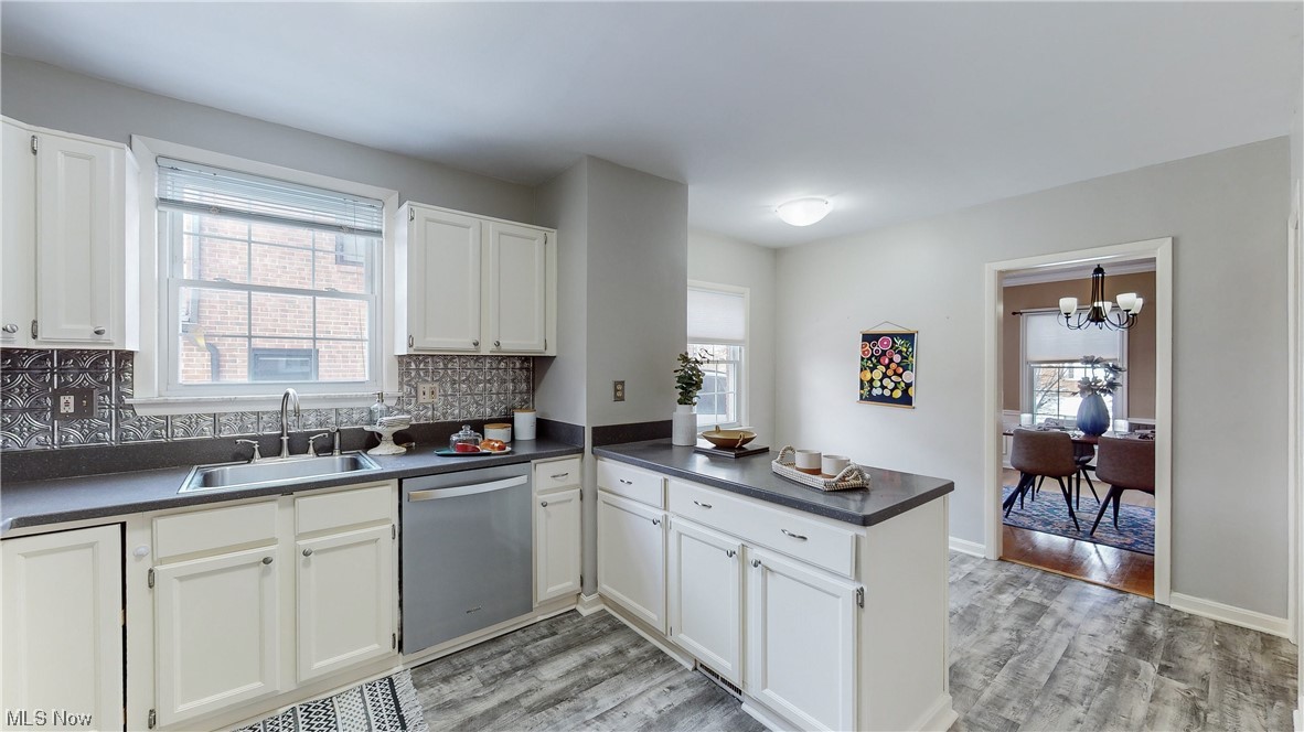 3918 Tyndall Road Cleveland, OH 44118 - Photo 7 of 33 Gallery Image 7