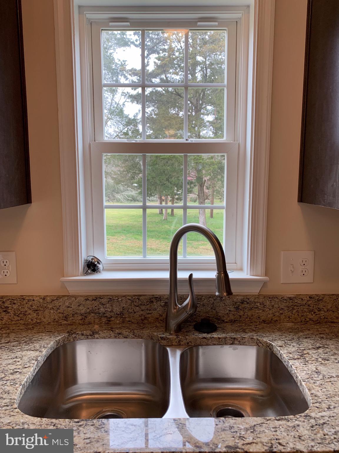 899 Ficklen Road Fredericksburg, VA 22405 - Photo 14 of 33 Stainless Steel Sink with window for viewing