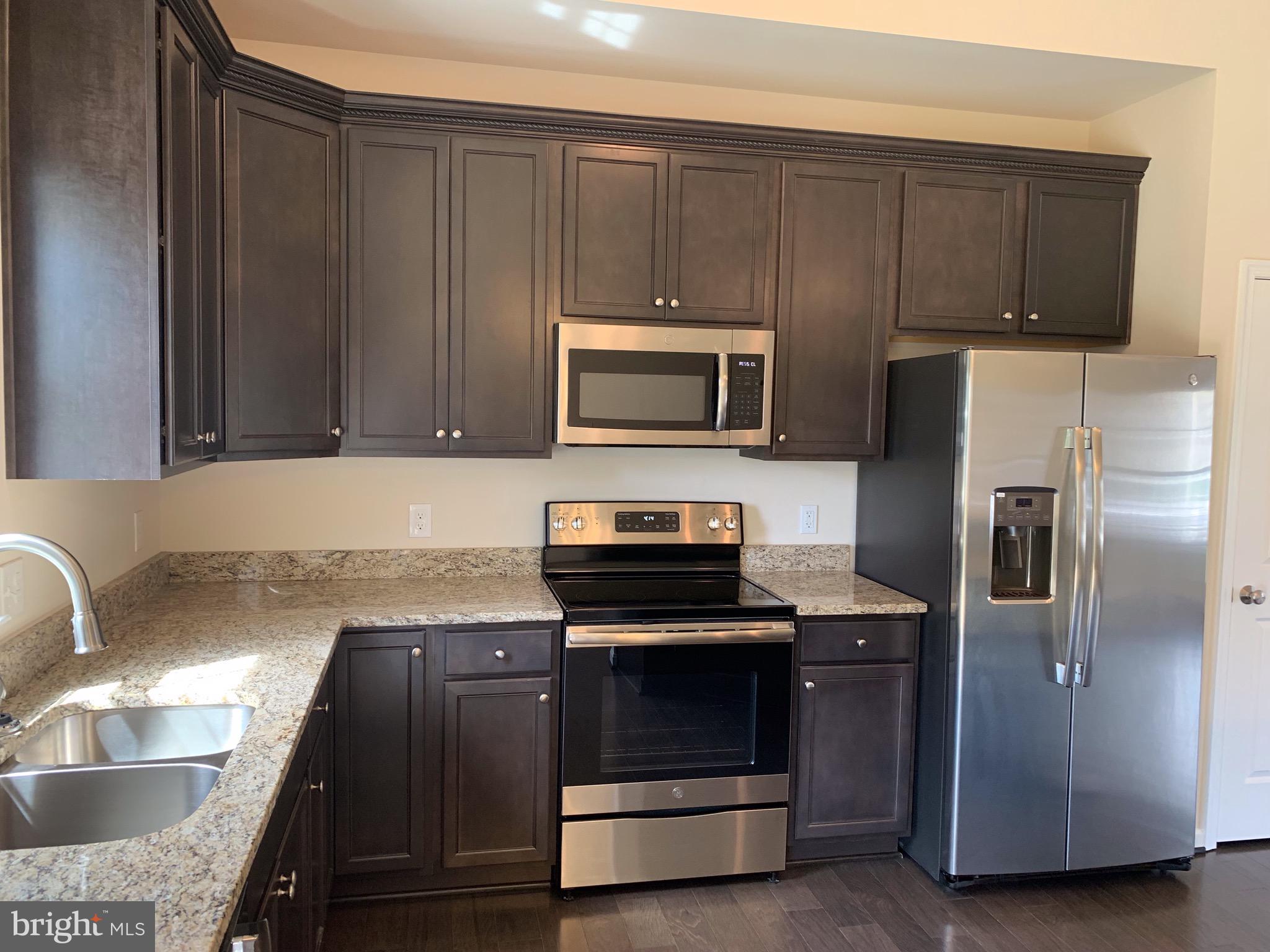 899 Ficklen Road Fredericksburg, VA 22405 - Photo 4 of 33 Kitchen