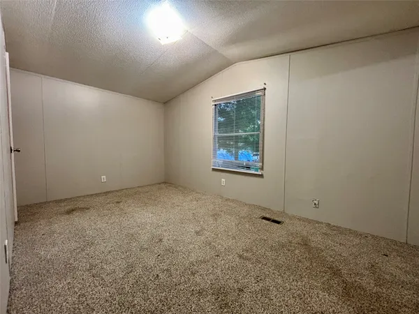 $1,150 | 13295 Pecan Tree Drive, Willis, TX 77318