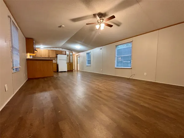 $1,150 | 13295 Pecan Tree Drive, Willis, TX 77318
