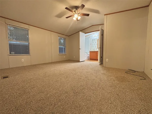 $1,150 | 13295 Pecan Tree Drive, Willis, TX 77318