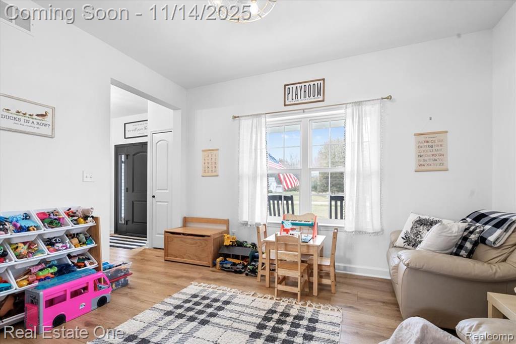 37141 Felt Road New Boston, MI 48164 - Photo 5 of 52