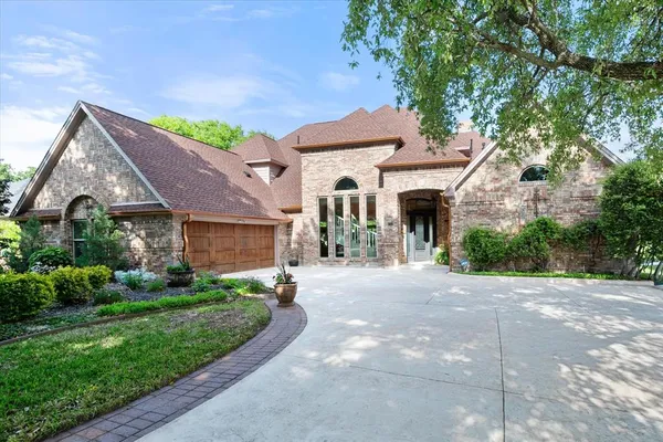 $750,000 | 814 Muirfield Drive, Mansfield, TX 76063